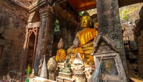 Pakse Statues, Laos
